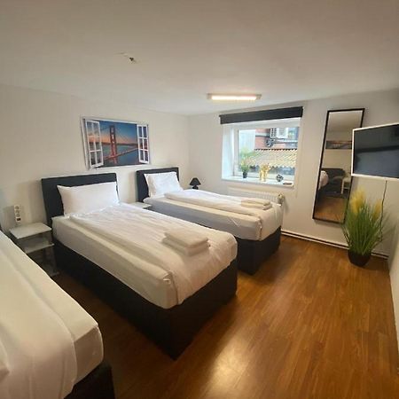 City Apartments Direkt Am Hauptbahnhof - Perfekt Fuer Pendler Und Monteure Neumünster Eksteriør bilde