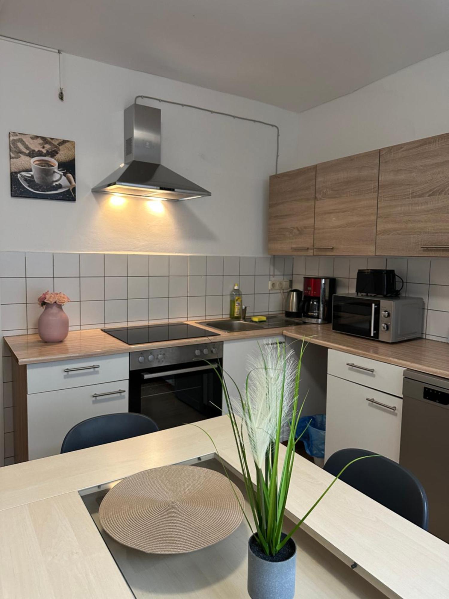 City Apartments Direkt Am Hauptbahnhof - Perfekt Fuer Pendler Und Monteure Neumünster Eksteriør bilde